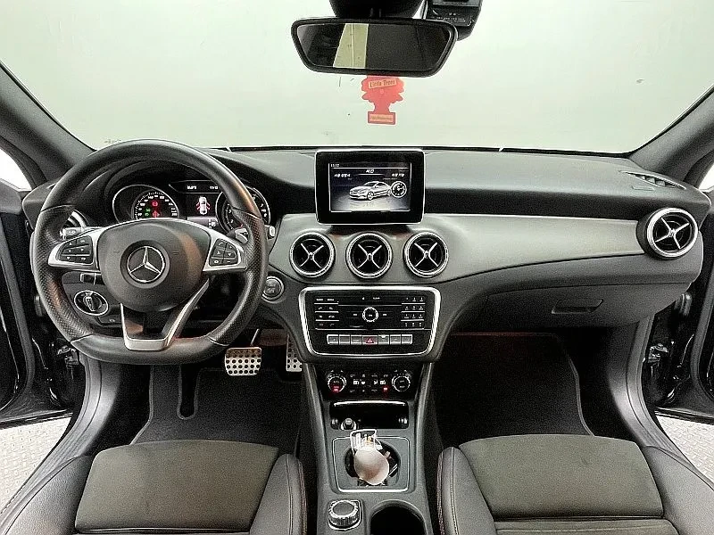 Mercedes-Benz CLA 220 Amg Line, снимка 7 - Автомобили и джипове - 55654623