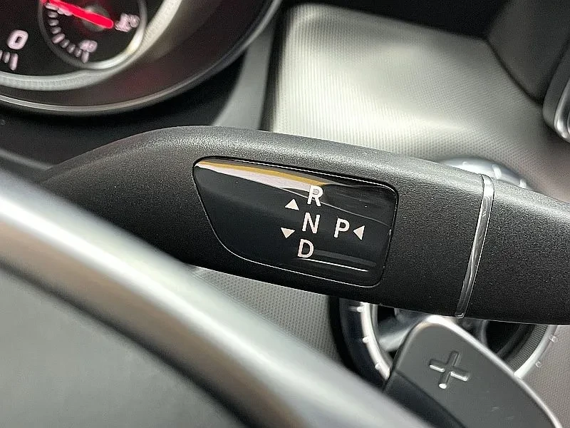 Mercedes-Benz CLA 220 Amg Line, снимка 9 - Автомобили и джипове - 55654623