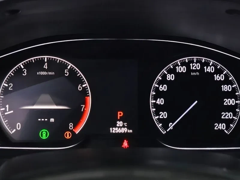 Honda Accord 10Th Generation 1.5 Turbo, снимка 8 - Автомобили и джипове - 55699619