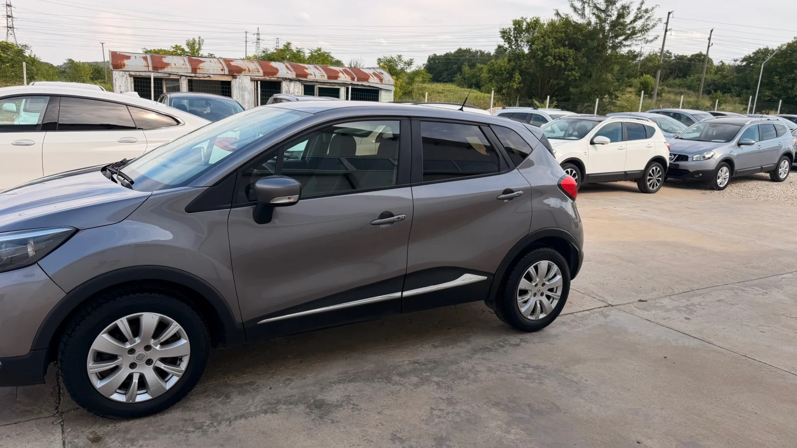 Renault Captur 1.5dci * Navi* * NOVA* UNIKAT* , снимка 3 - Автомобили и джипове - 38847015