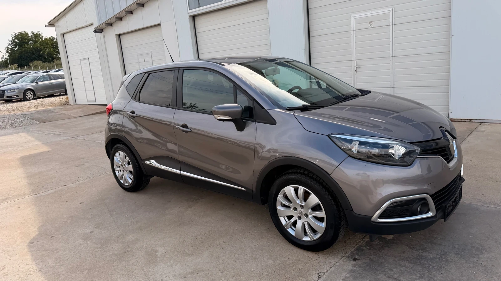 Renault Captur 1.5dci * Navi* * NOVA* UNIKAT* , снимка 13 - Автомобили и джипове - 38847015