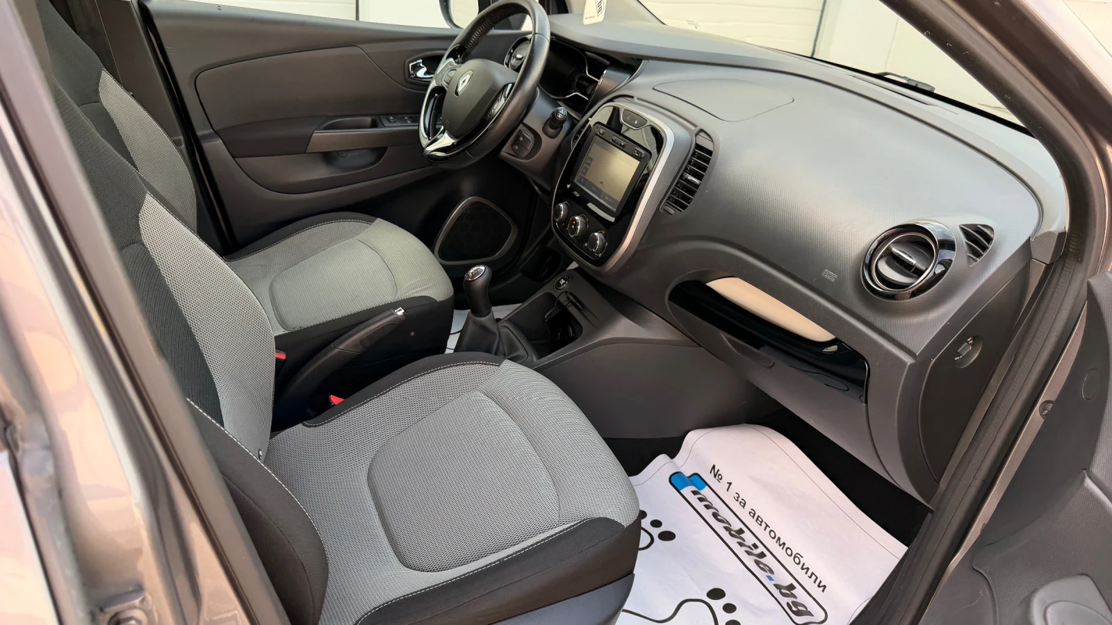 Renault Captur 1.5dci * Navi* * NOVA* UNIKAT* , снимка 16 - Автомобили и джипове - 38847015