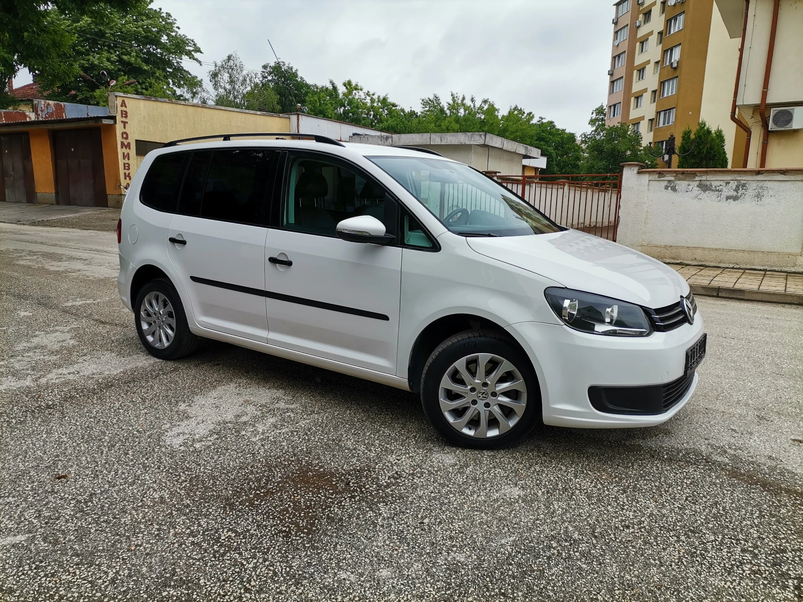 VW Touran 1.4 TSI 150 HP ECOFUEL - изображение 6