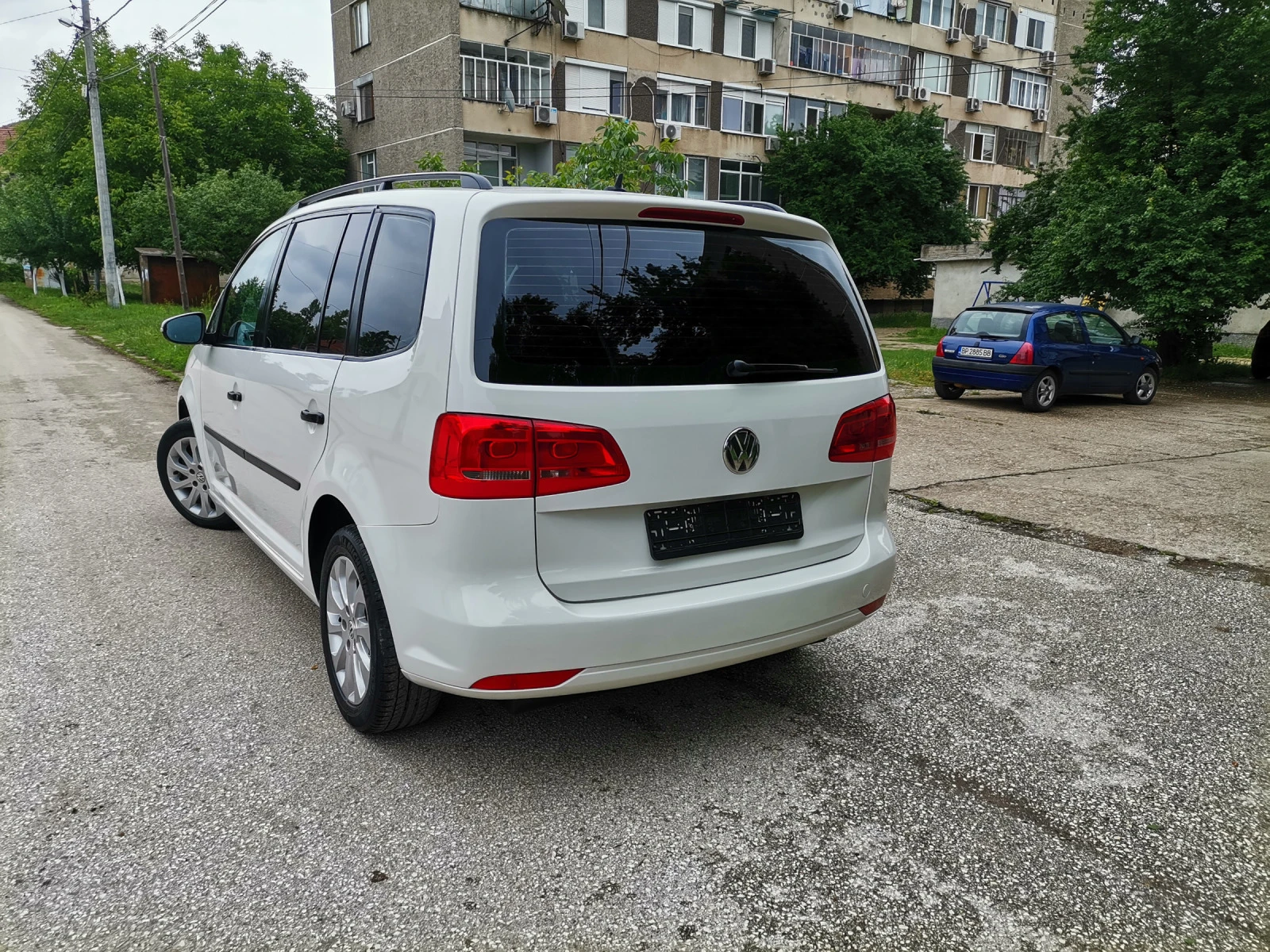 VW Touran 1.4 TSI 150 HP ECOFUEL - изображение 4