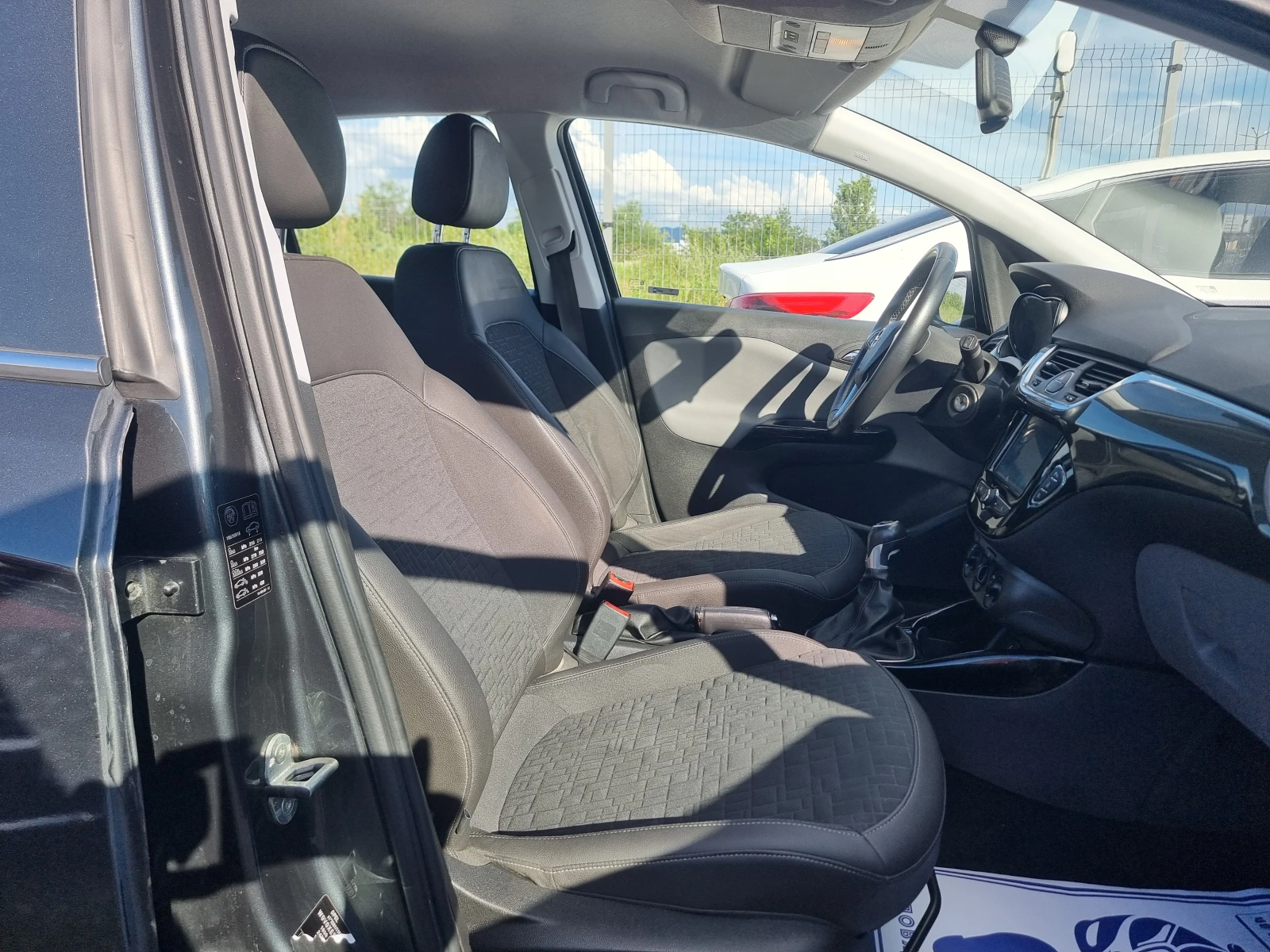 Opel Corsa 1.4i ГАЗ КЛИМАТИК - изображение 9
