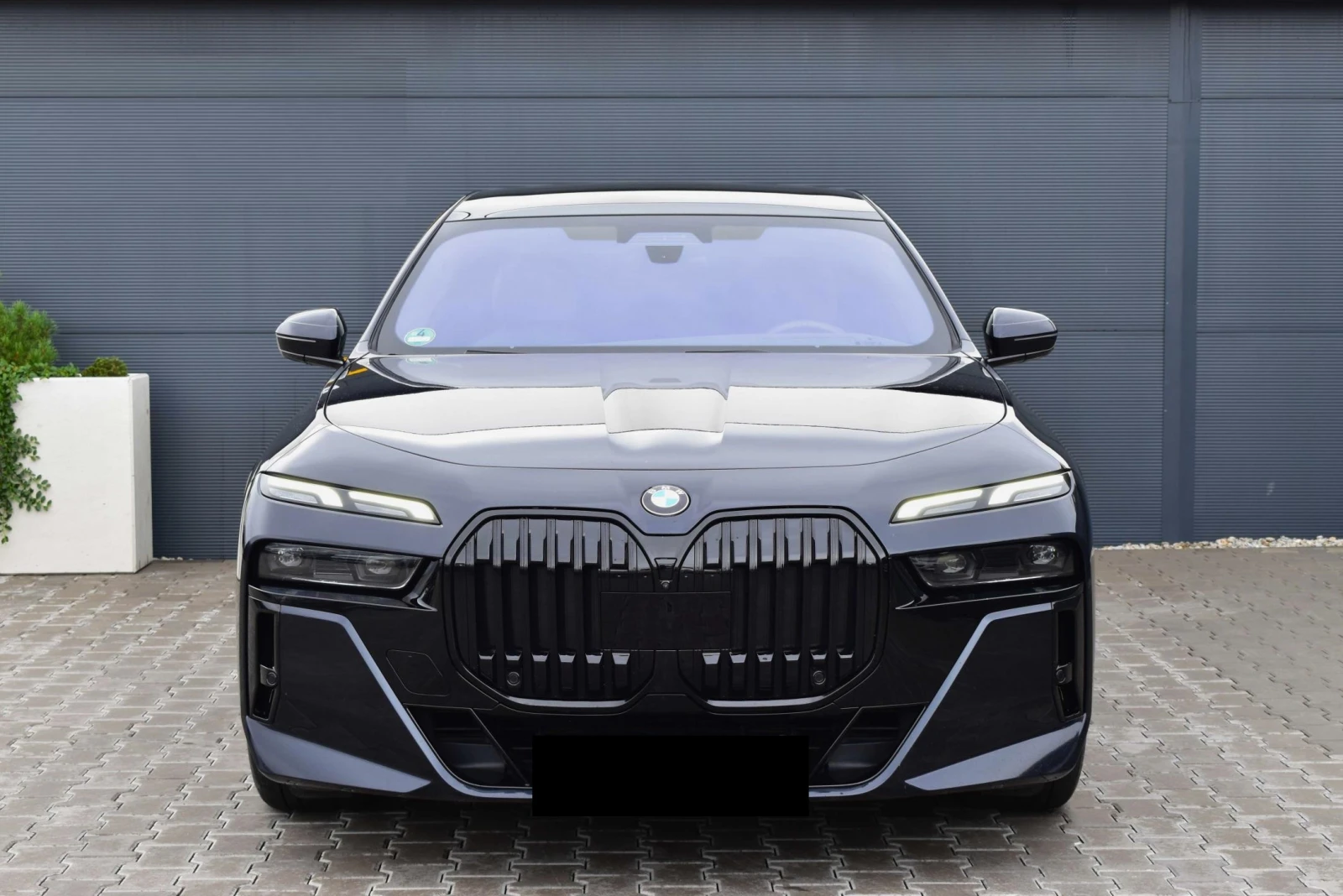 BMW 740 d xDrive M Sport - изображение 3