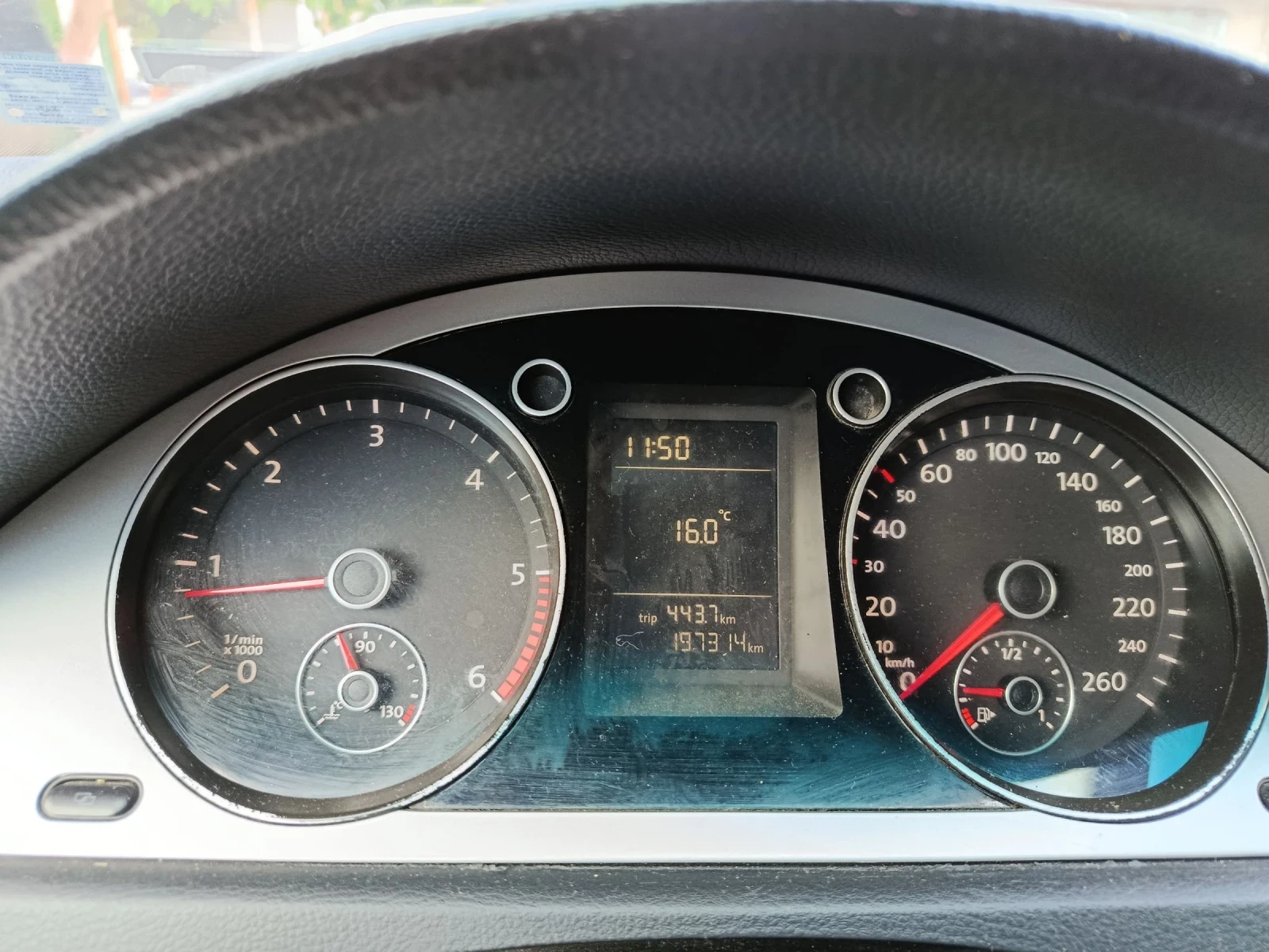 VW Passat 2.0 TDI CR 140hp Euro 5 | Mobile.bg   15