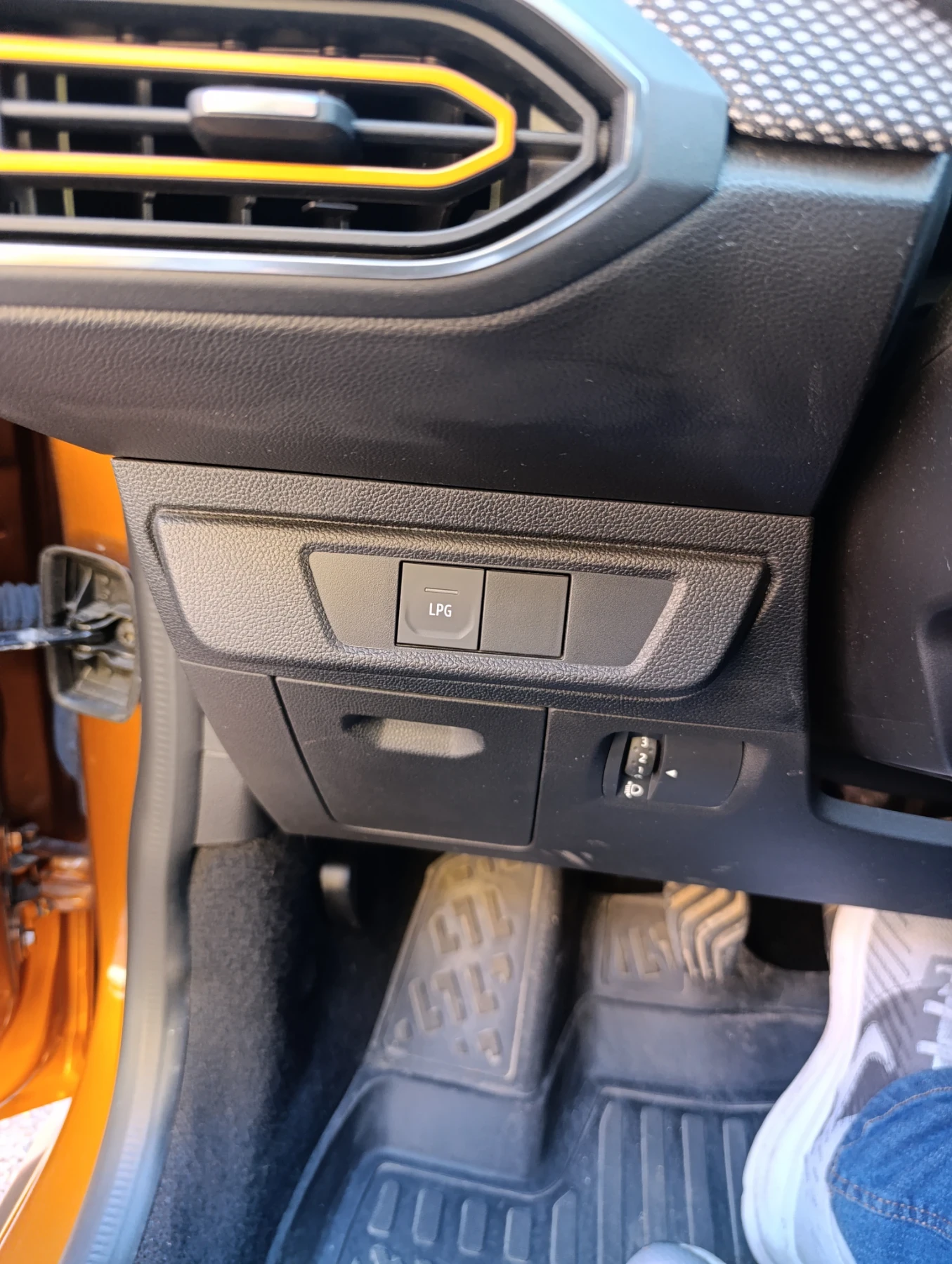 Dacia Sandero Stepway | Mobile.bg   6