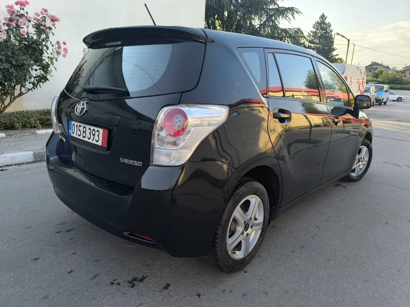 Toyota Verso D4D 124kc - изображение 3