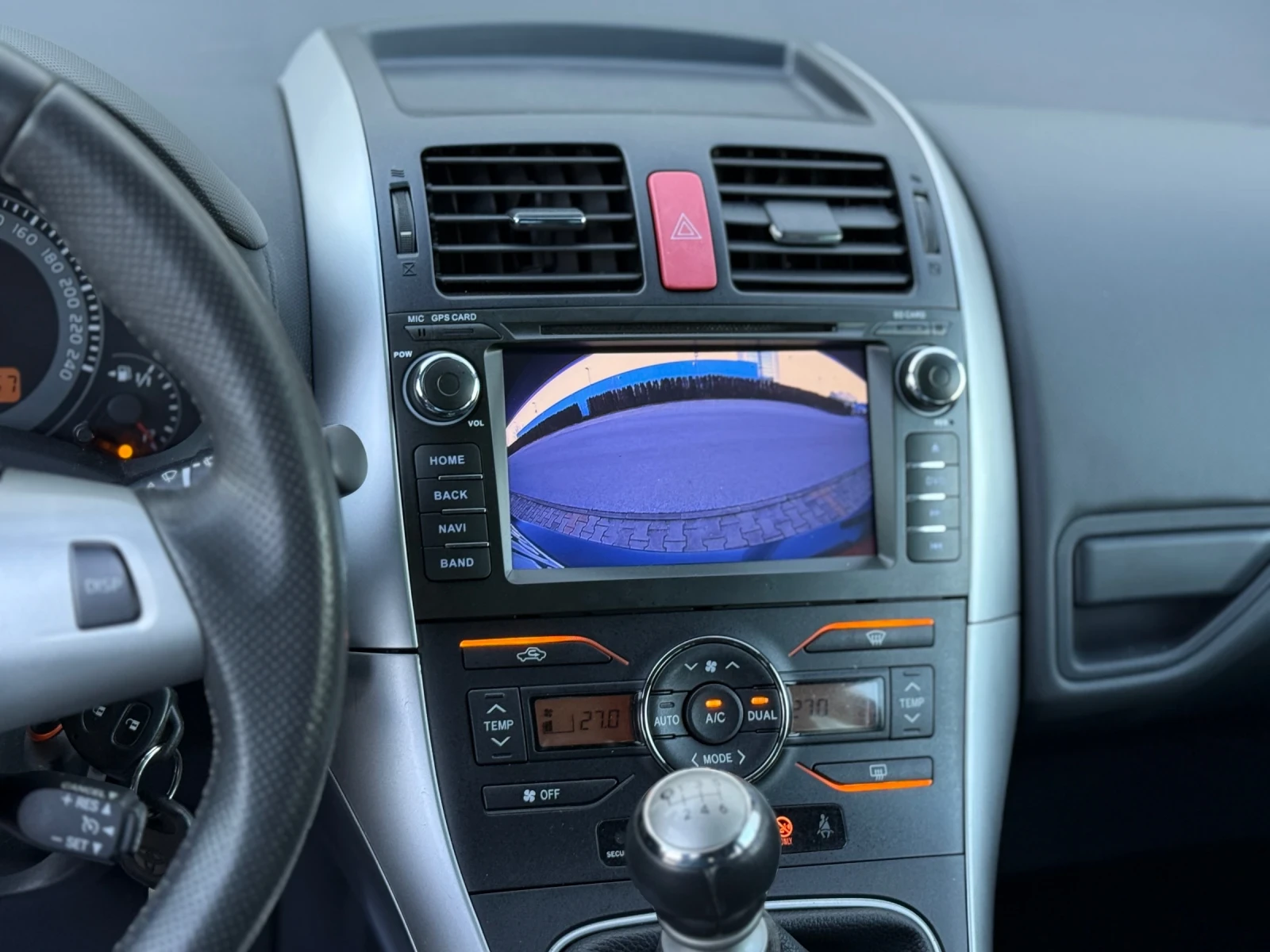 Toyota Auris 1.6i-132�.�. �������� ��������� ������ ������� | Mobile.bg � ����������� 14