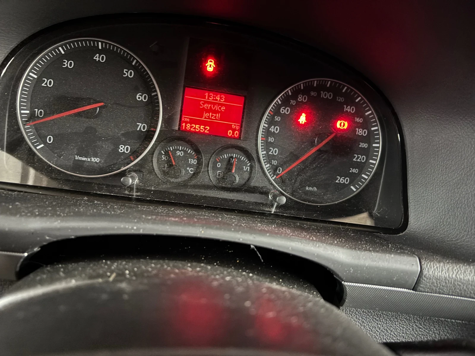 VW Touran  - изображение 8