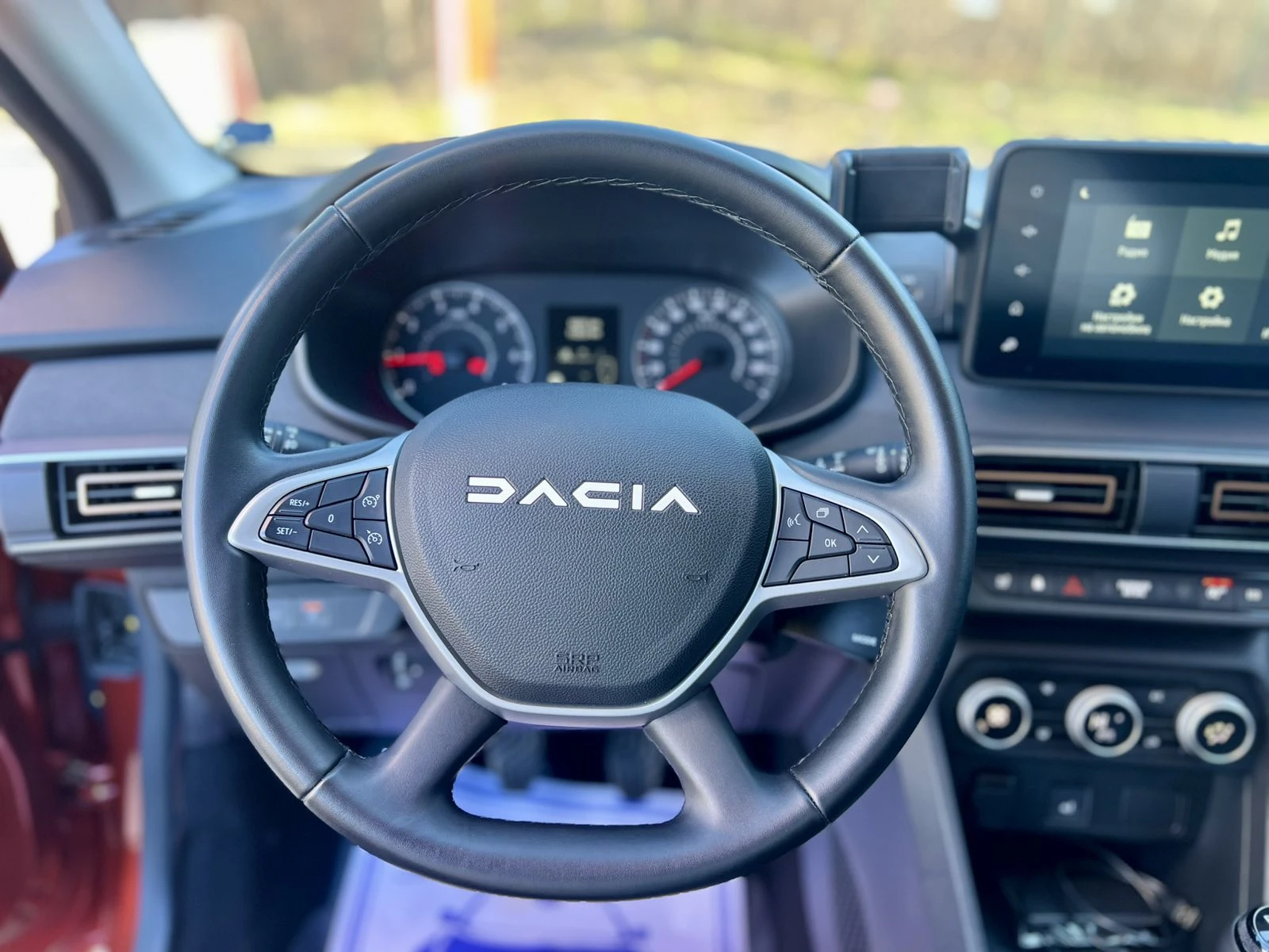 Dacia Jogger EXTREME / 1.0 TCe / Eco-G 100 / 6+ 1 / �������� | Mobile.bg � ����������� 11