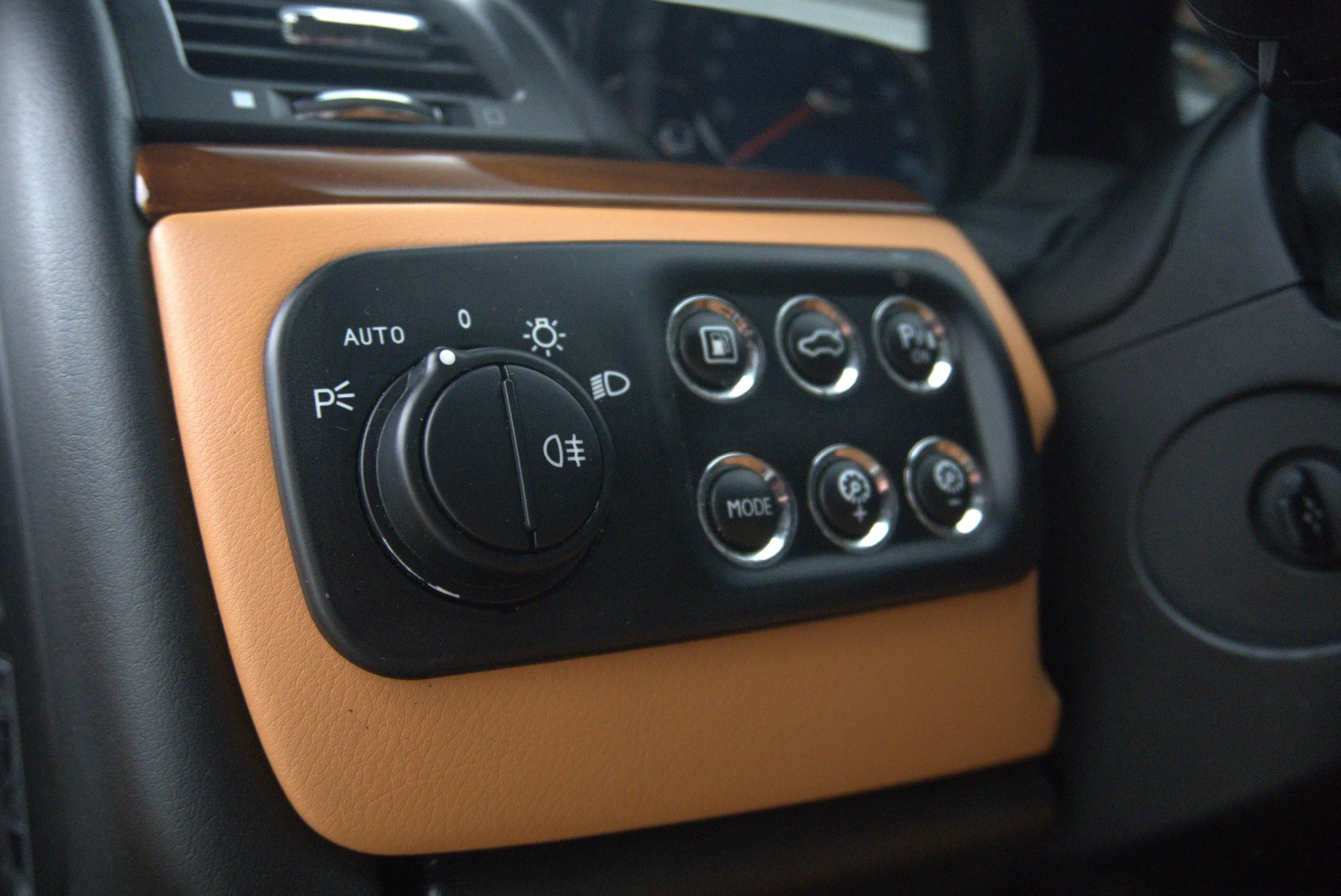 Maserati GranTurismo 4.7 Facelift, снимка 11 - Автомобили и джипове - 53679953