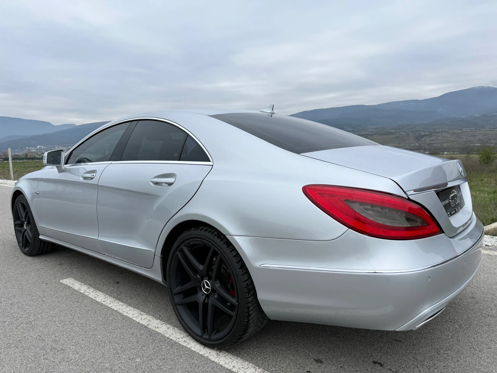 Mercedes-Benz CLS 350 CDI / LED / KOJA / NAVI / CAMERA /XENON 162 000km , снимка 5 - Автомобили и джипове - 53710759