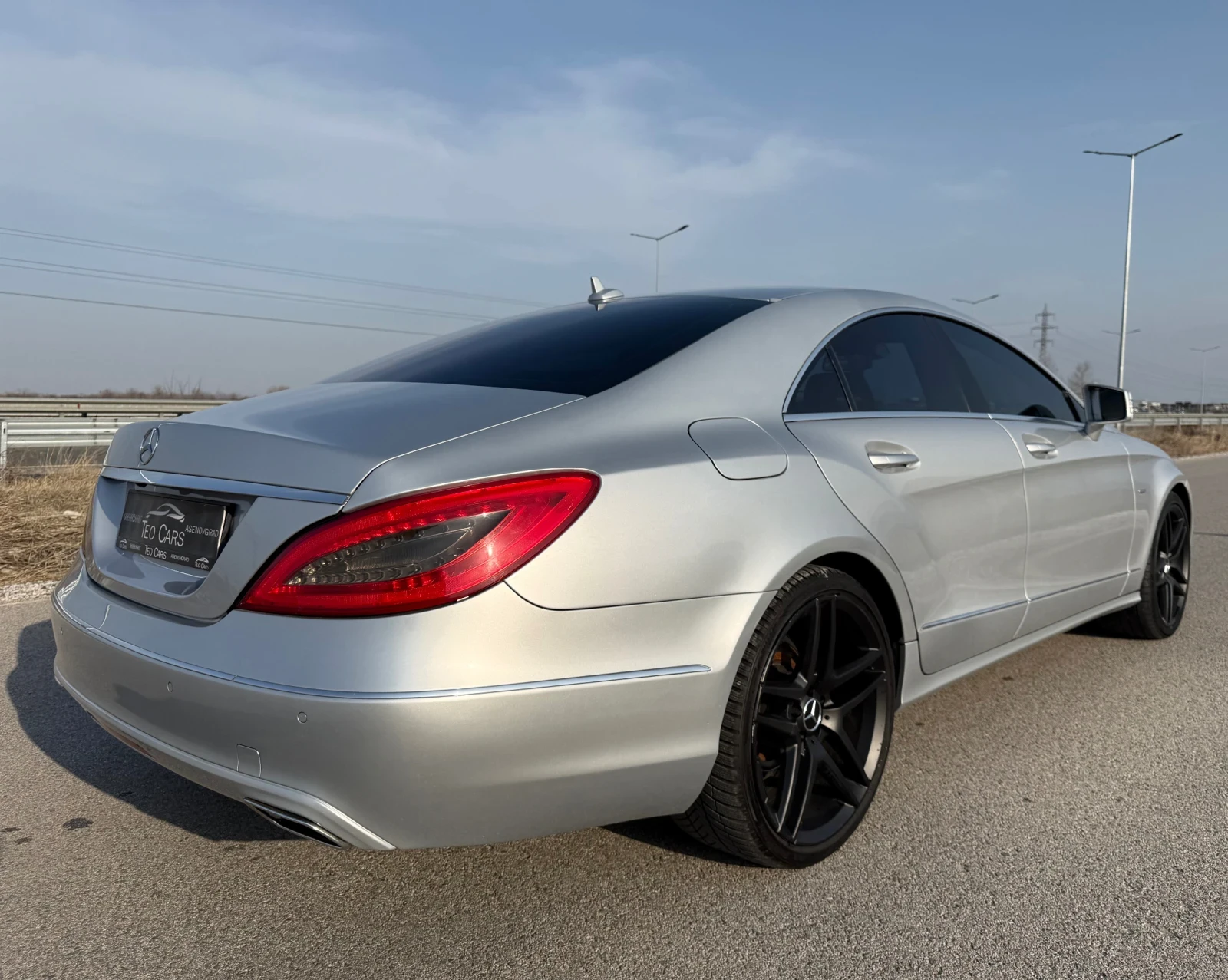 Mercedes-Benz CLS 350 CDI / LED / KOJA / NAVI / CAMERA /XENON 162 000km , снимка 7 - Автомобили и джипове - 53710759