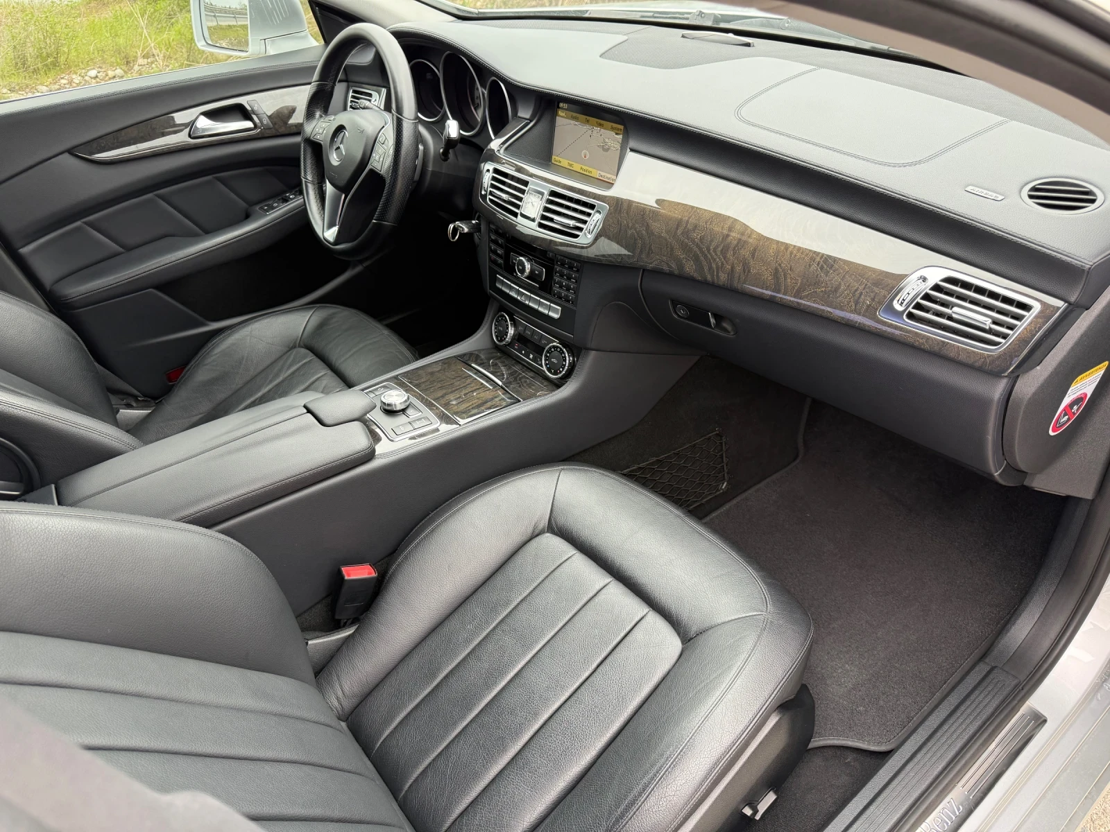 Mercedes-Benz CLS 350 CDI / LED / KOJA / NAVI / CAMERA /XENON 162 000km , снимка 10 - Автомобили и джипове - 53710759