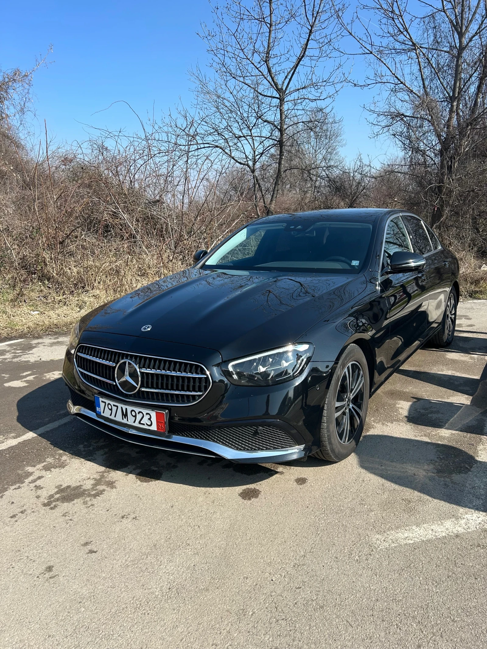 Mercedes-Benz E 220, снимка 2 - Автомобили и джипове - 53735261