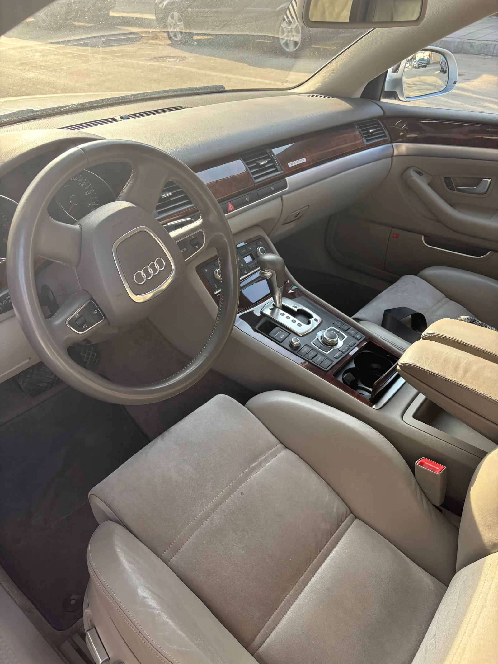 Audi A8 4.2 FSI, снимка 4 - Автомобили и джипове - 53745701