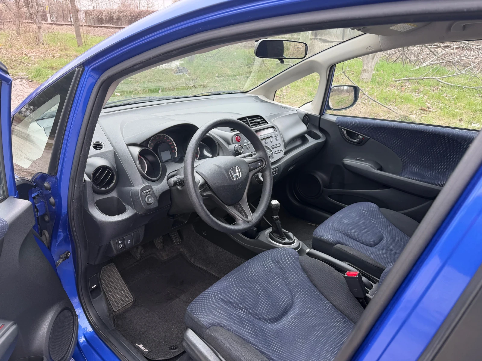 Honda Jazz 1.2, снимка 5 - Автомобили и джипове - 54015018