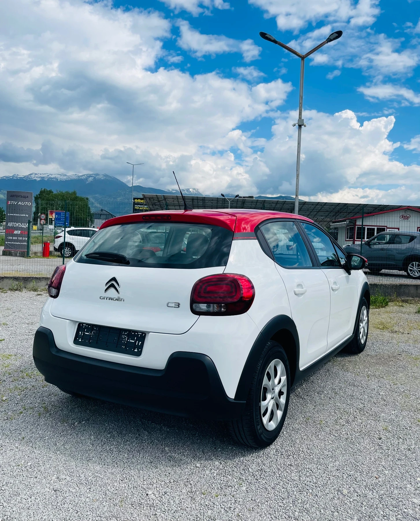 Citroen C3 1.2 PureTec Feel * EURO6 * Сервизна история* , снимка 5 - Автомобили и джипове - 54664062