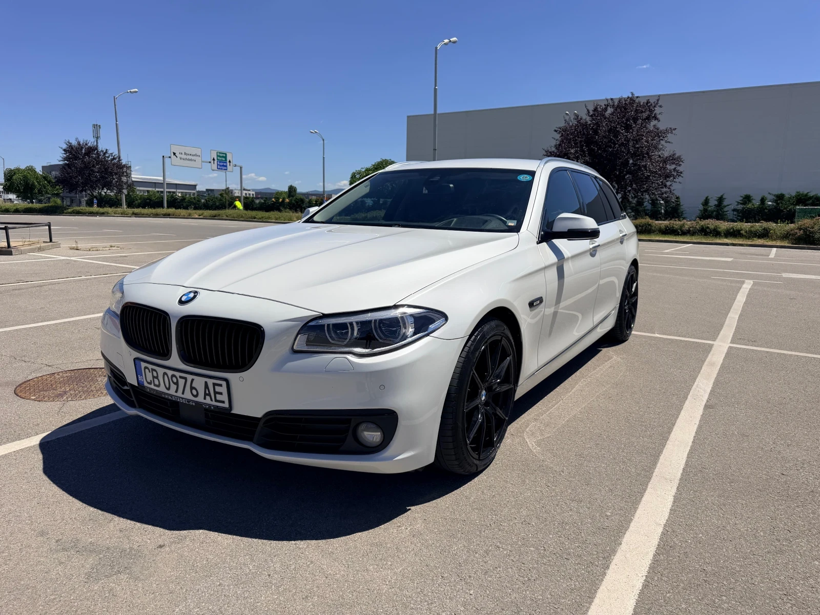 BMW 530 F11 | HUD | Full LED | Soft Close, снимка 2 - Автомобили и джипове - 54907127