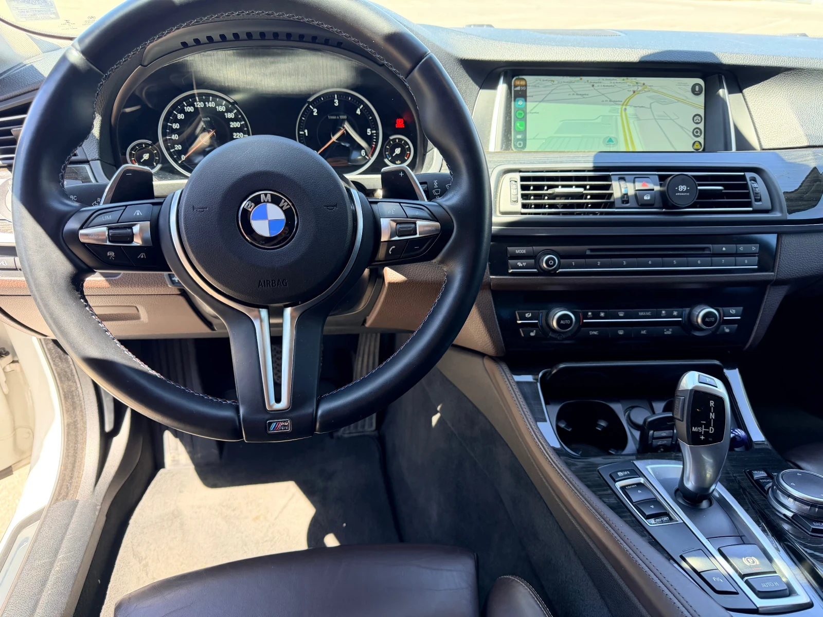 BMW 530 F11 | HUD | Full LED | Soft Close, снимка 12 - Автомобили и джипове - 54907127