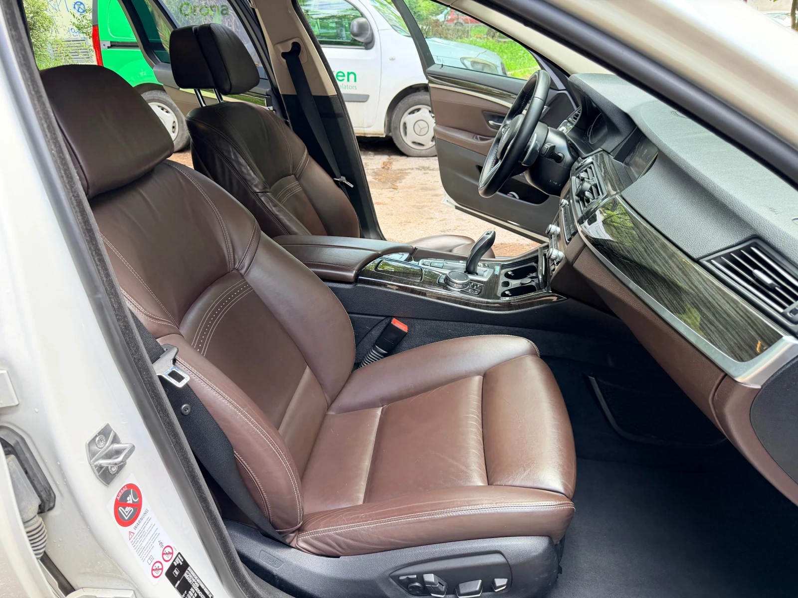BMW 530 530d | F11 | HUD | Full LED | Soft Close, снимка 8 - Автомобили и джипове - 54704939