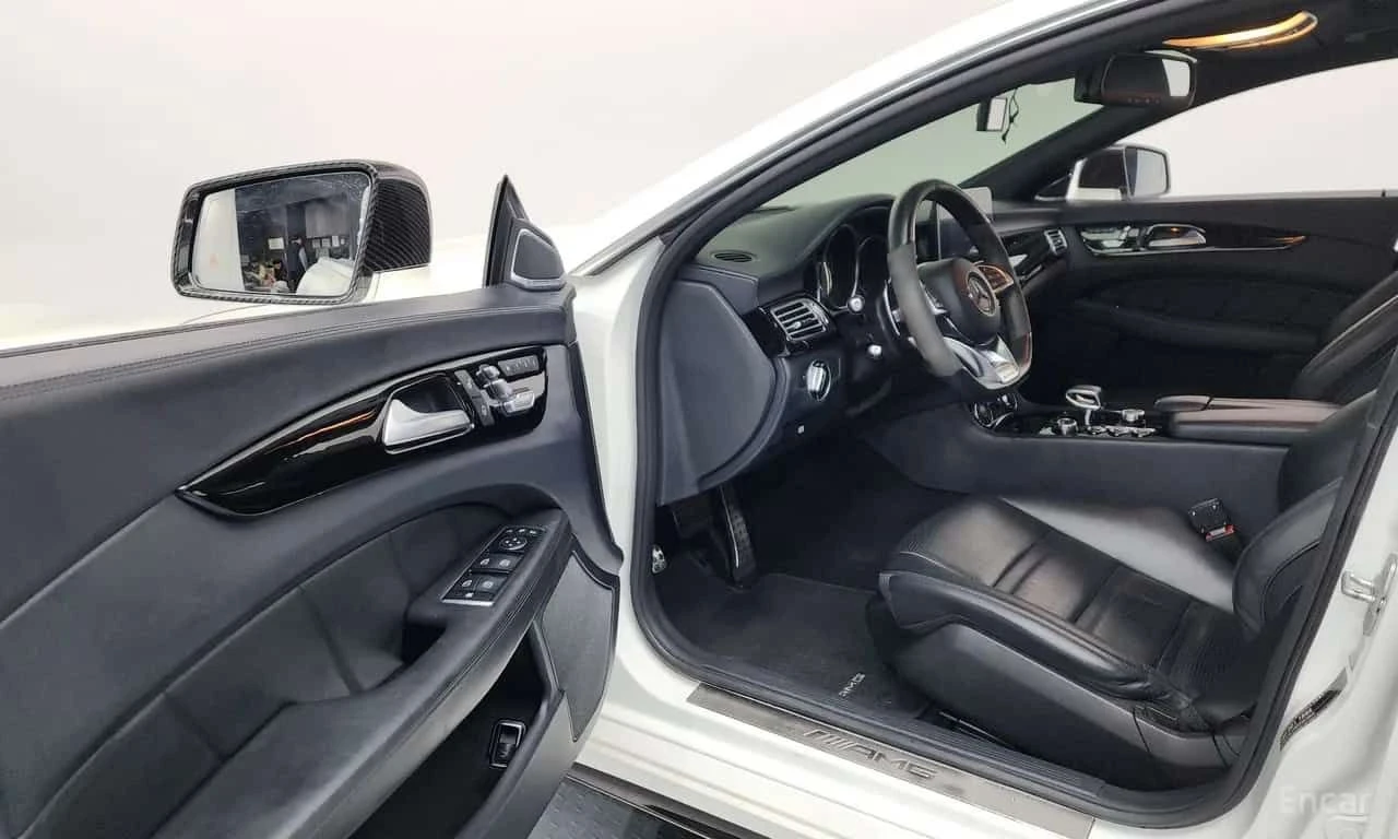 Mercedes-Benz CLS 63 AMG  4MATIC * ОПЦИЯ ЗА ФИНАНСИРАНЕ, снимка 10 - Автомобили и джипове - 55570003