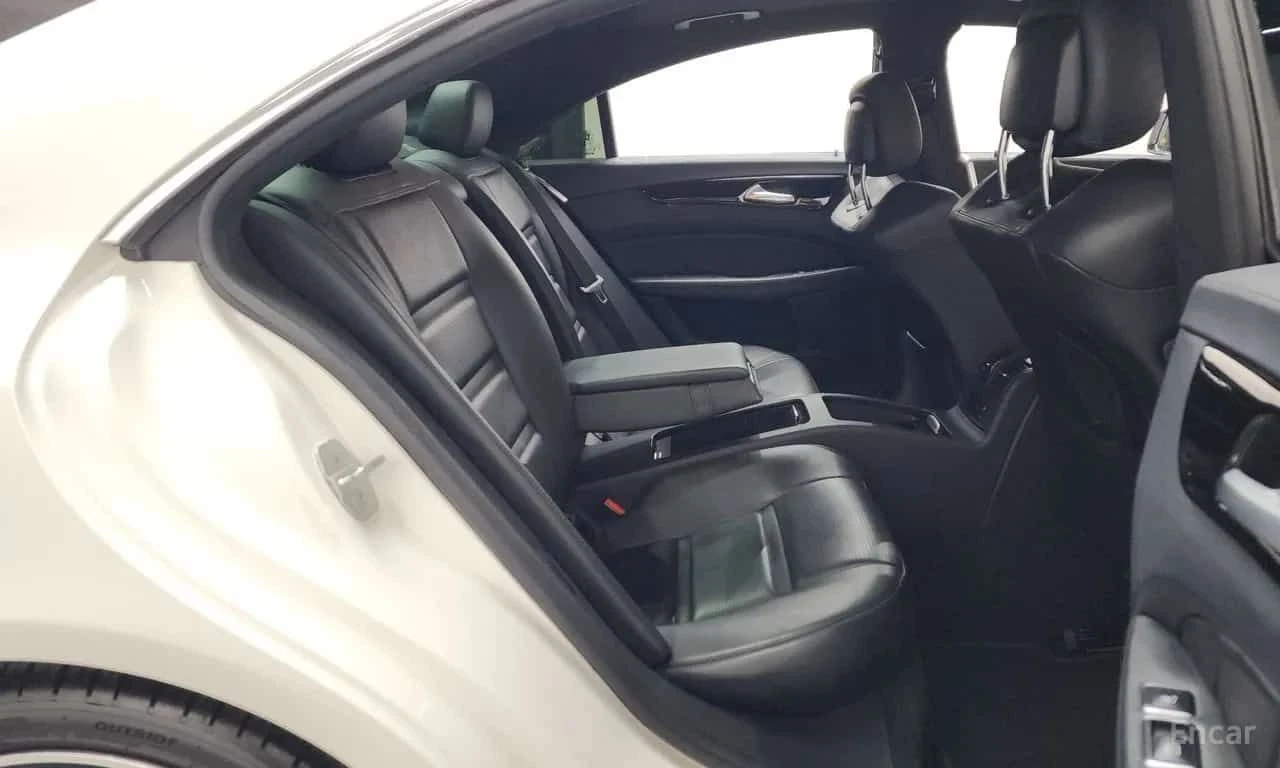 Mercedes-Benz CLS 63 AMG  4MATIC * ОПЦИЯ ЗА ФИНАНСИРАНЕ, снимка 12 - Автомобили и джипове - 55570003