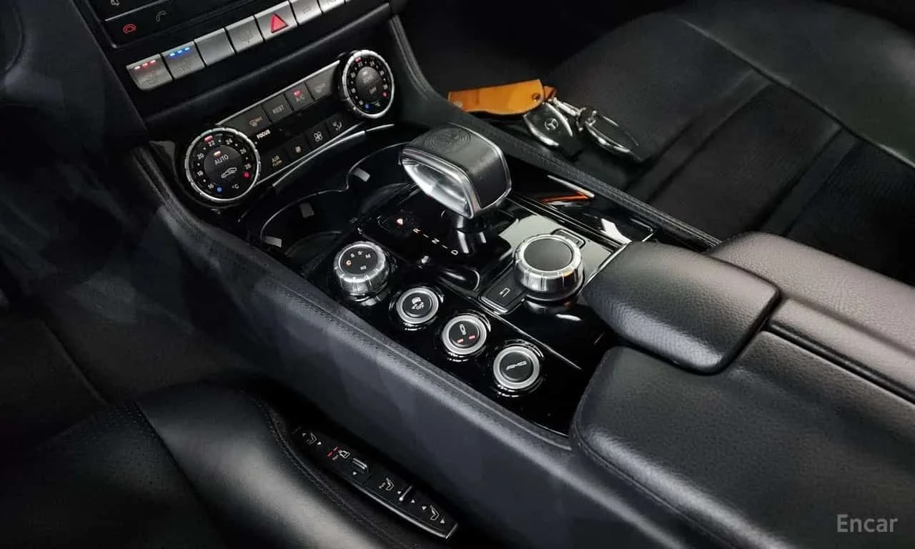 Mercedes-Benz CLS 63 AMG  4MATIC * ОПЦИЯ ЗА ФИНАНСИРАНЕ, снимка 9 - Автомобили и джипове - 55570003