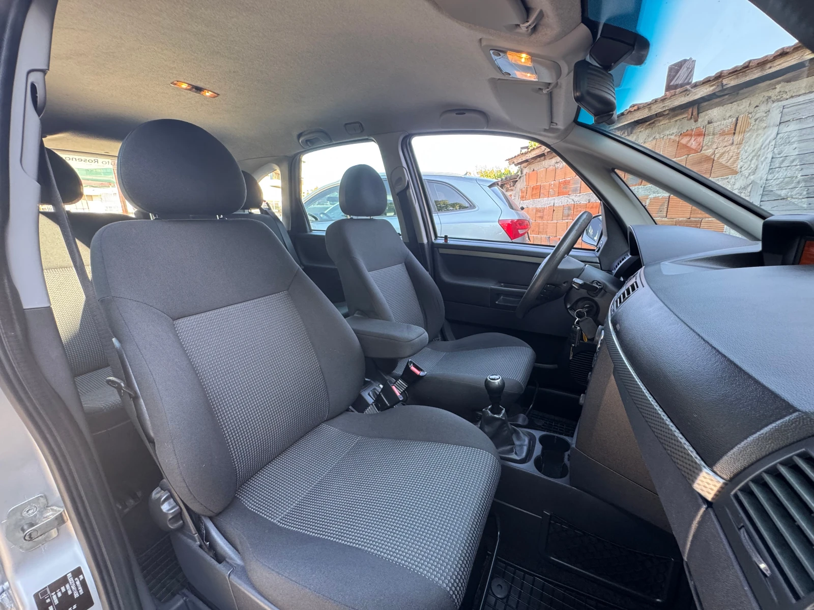 Opel Meriva 1.6i-КАТО НОВ, снимка 14 - Автомобили и джипове - 55628964