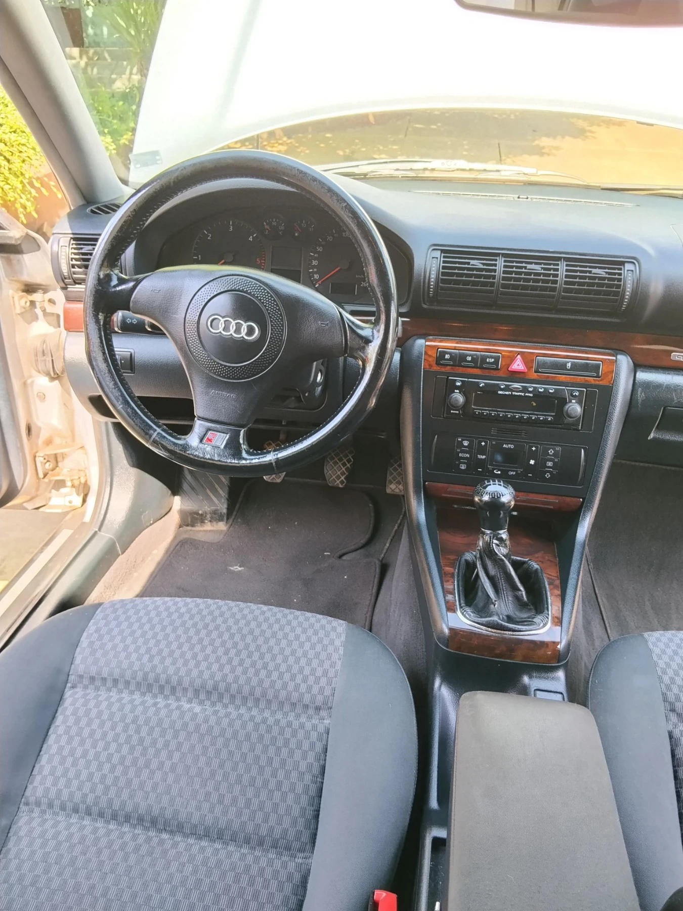 Audi A4 А4 Б5 1900куб.85 кв.116кс., снимка 11 - Автомобили и джипове - 55817778