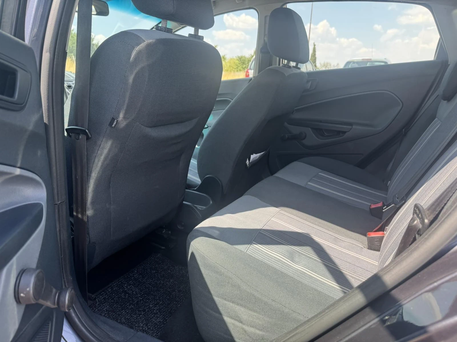 Ford Fiesta, снимка 7 - Автомобили и джипове - 55834323