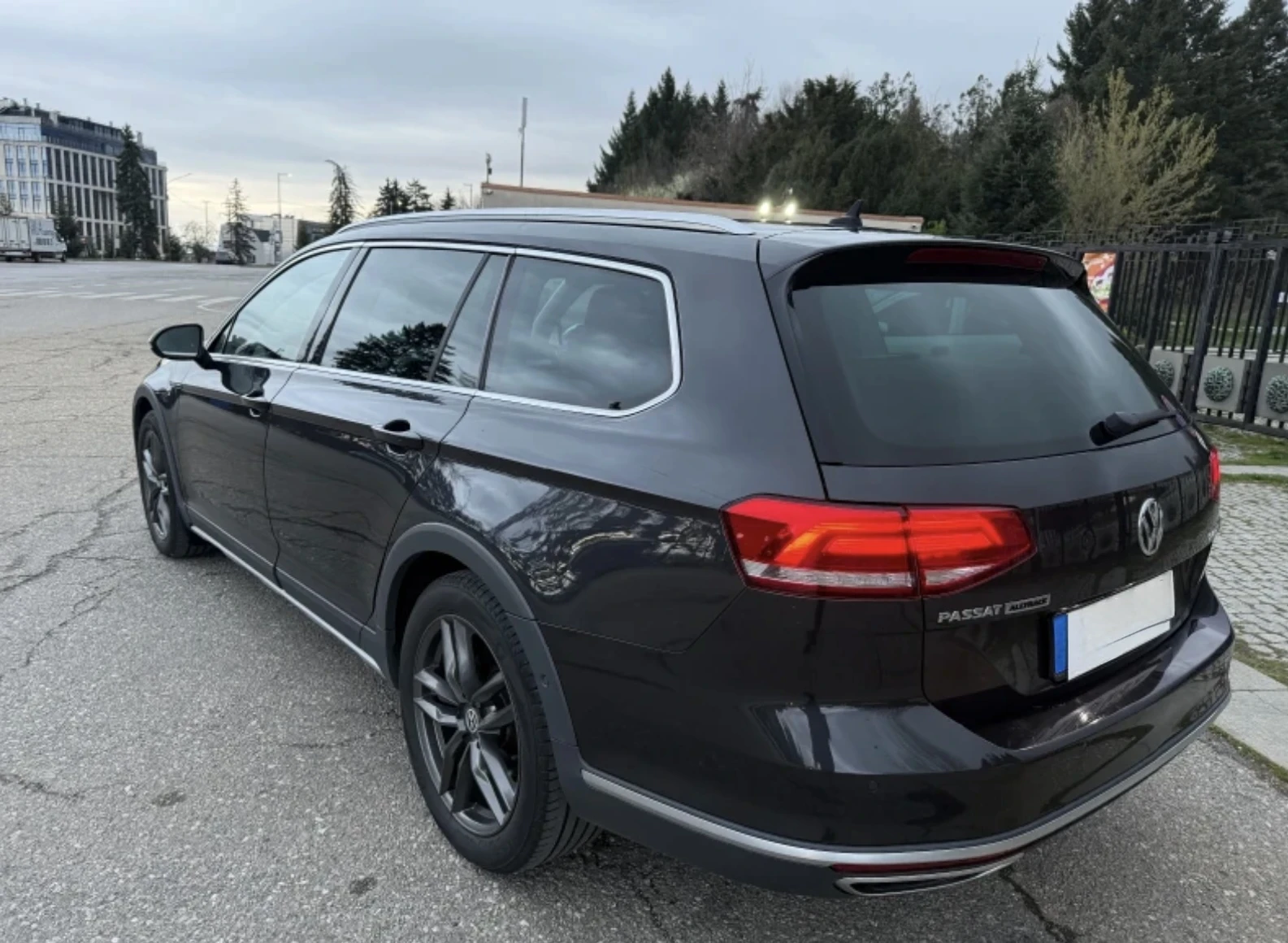 VW Passat Alltrack 2.0Tdi 190hp, снимка 5 - Автомобили и джипове - 55847561