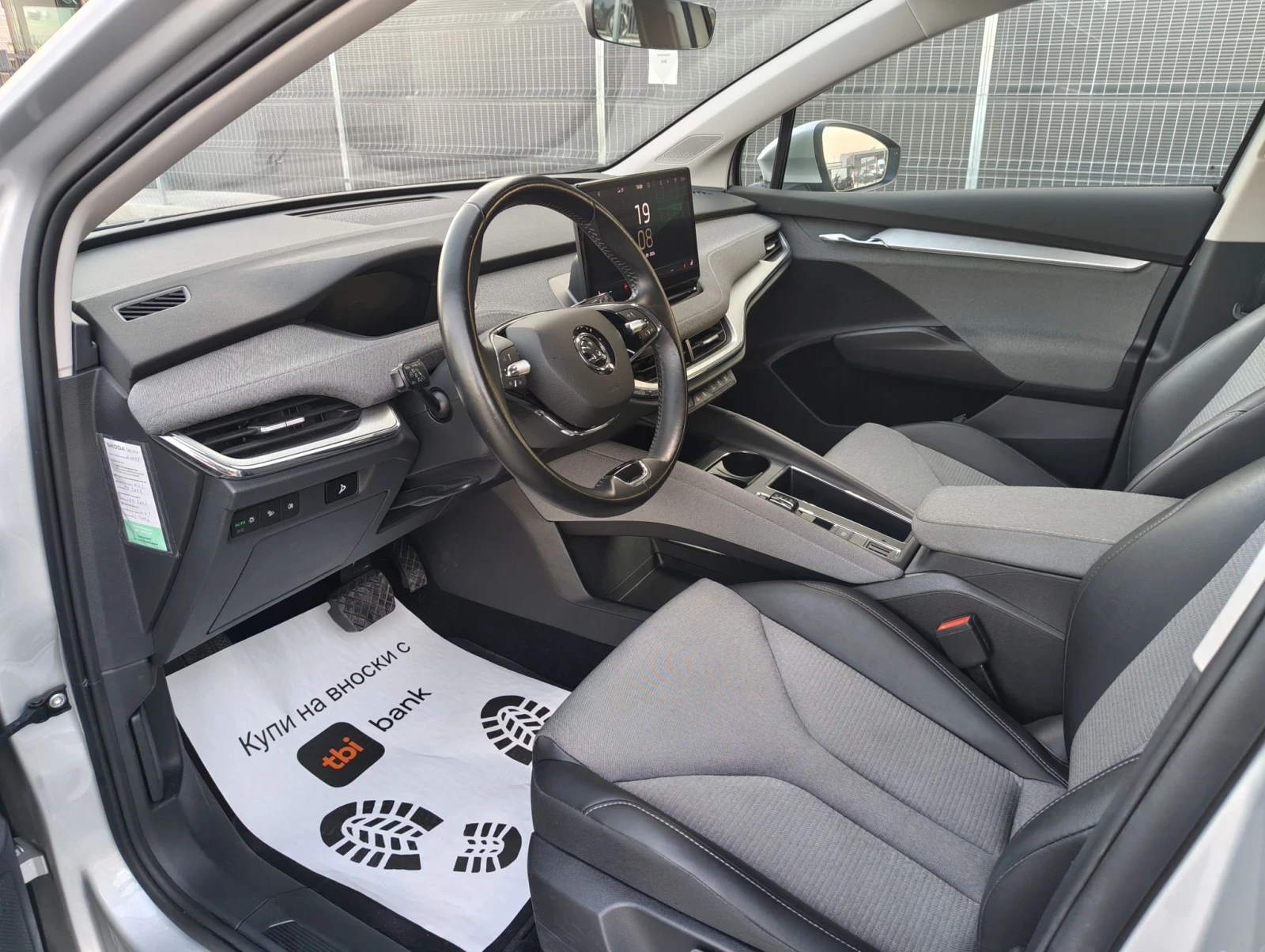 Skoda Enyaq 60 * ГАРАНЦИЯ* SOH 97%* ЛИЗИНГ , снимка 10 - Автомобили и джипове - 56024445