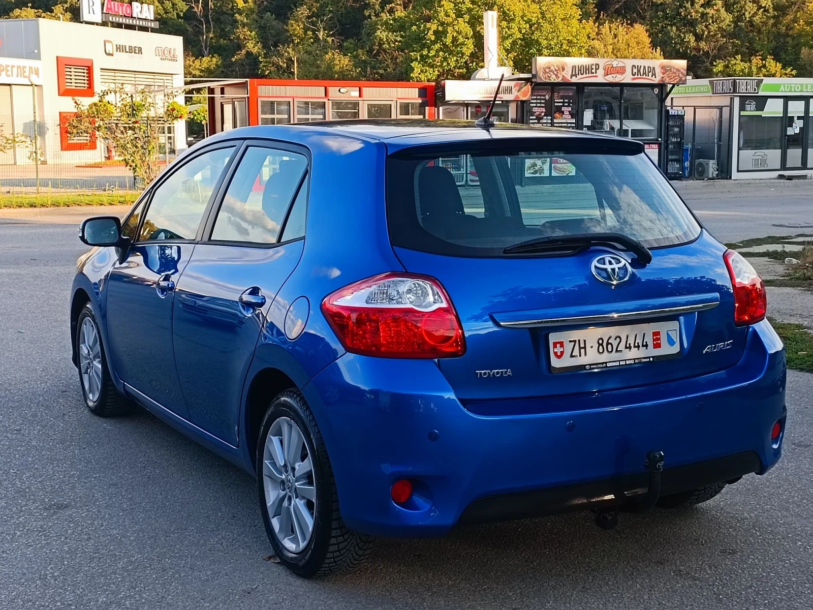 Toyota Auris 1.6i-132��-���������-�����-6��-NAVI | Mobile.bg � ����������� 6