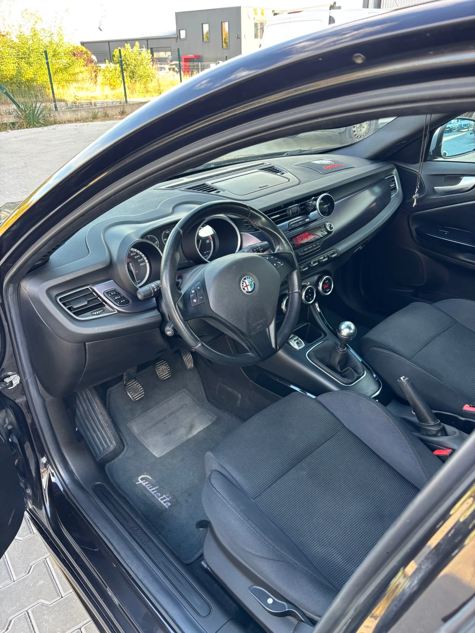 Alfa Romeo Giulietta 2.0 JTDM 140 к.с., снимка 7 - Автомобили и джипове - 56316846