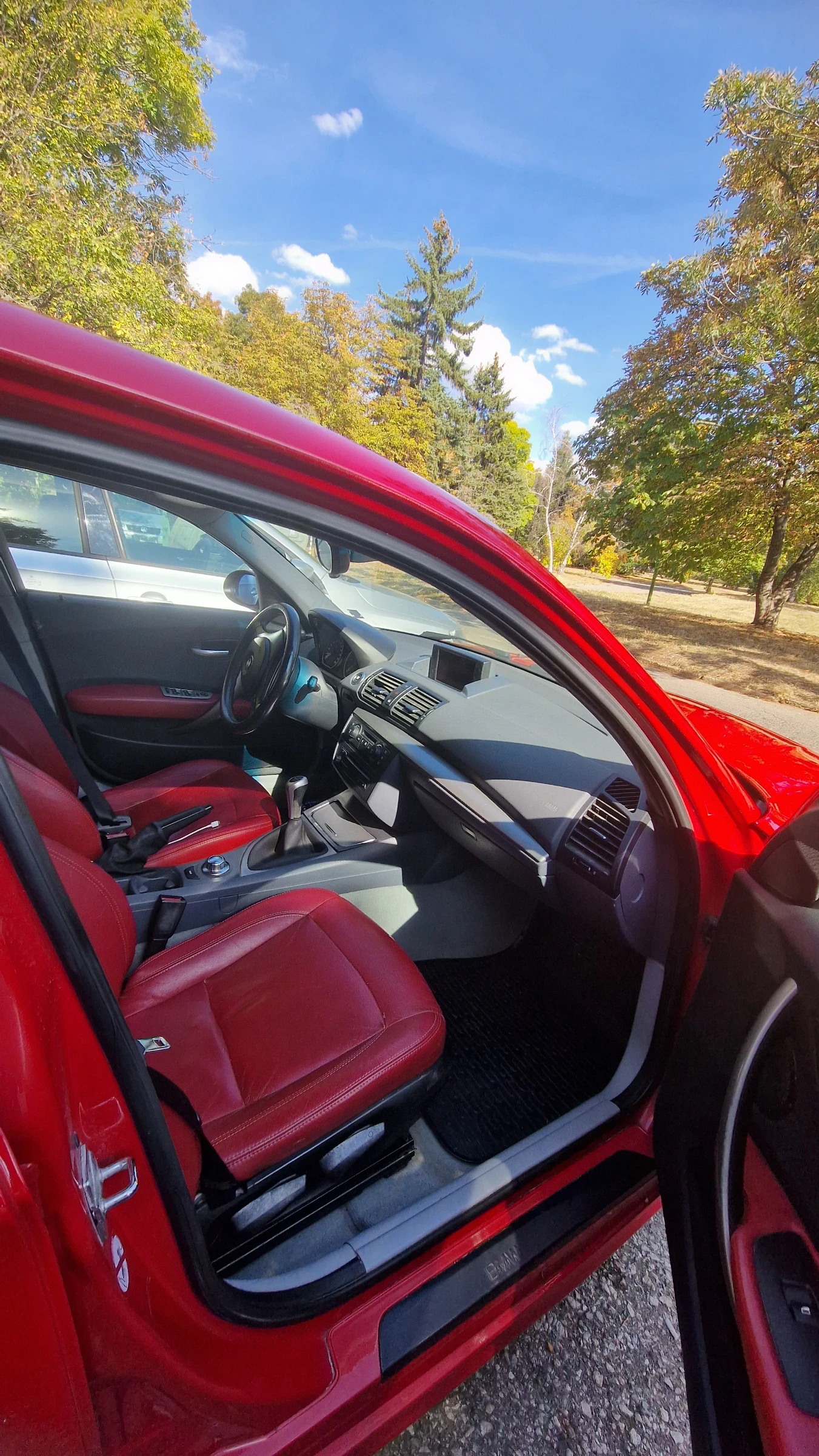 BMW 118 2.0 d, снимка 10 - Автомобили и джипове - 56450408