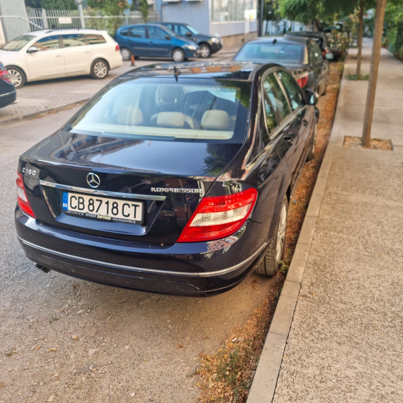 Mercedes-Benz 180, снимка 2 - Автомобили и джипове - 56682847