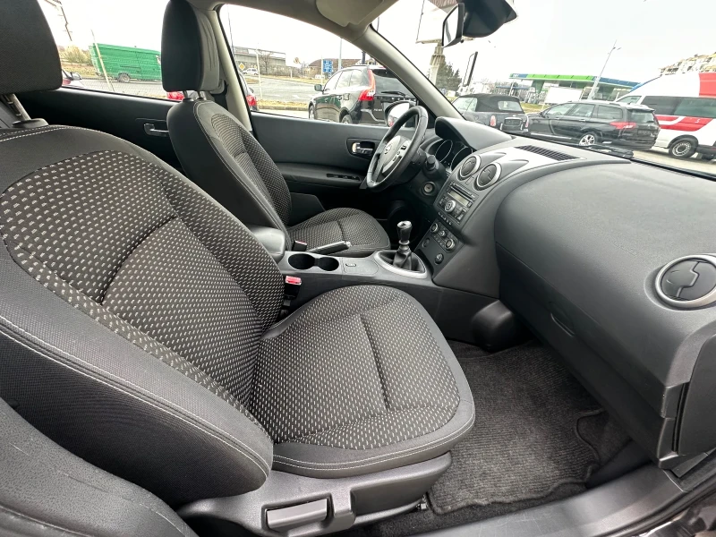 Nissan Qashqai 1.5, снимка 13 - Автомобили и джипове - 48139827