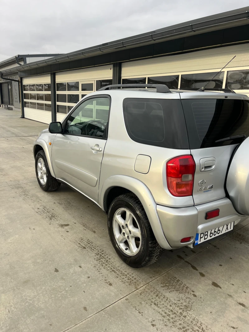 Toyota Rav4, снимка 4 - Автомобили и джипове - 48686114