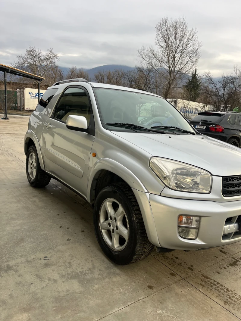 Toyota Rav4, снимка 1 - Автомобили и джипове - 48686114