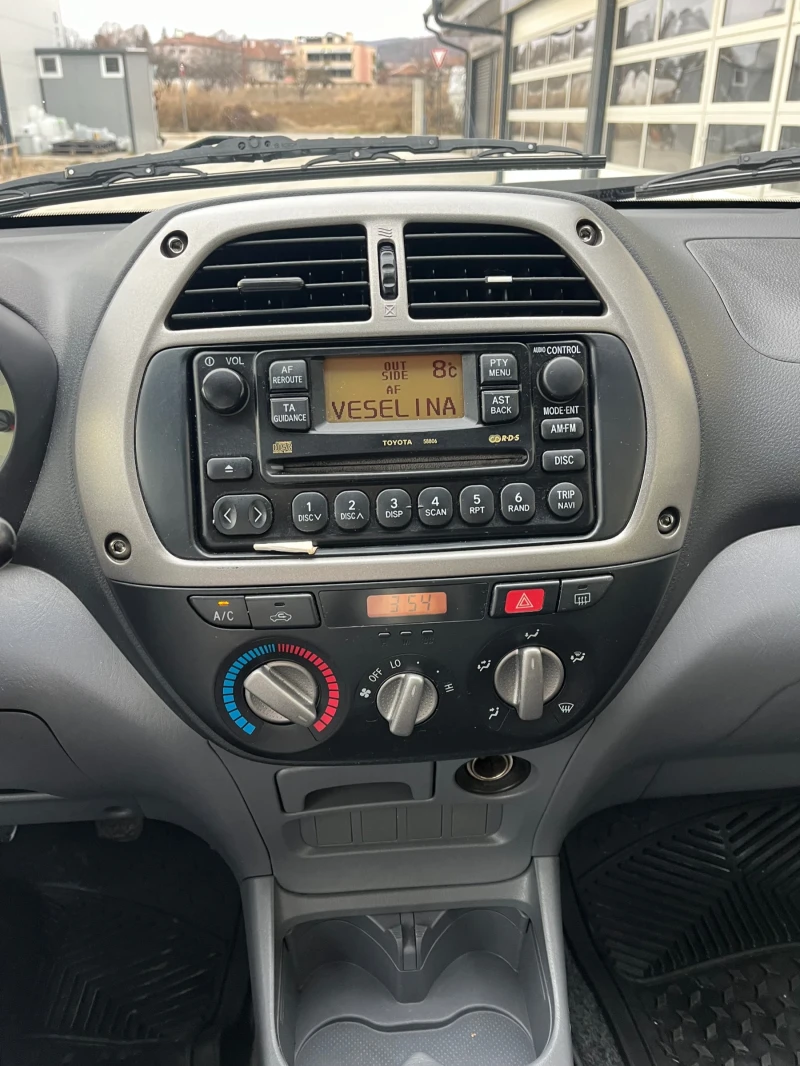 Toyota Rav4, снимка 7 - Автомобили и джипове - 48686114