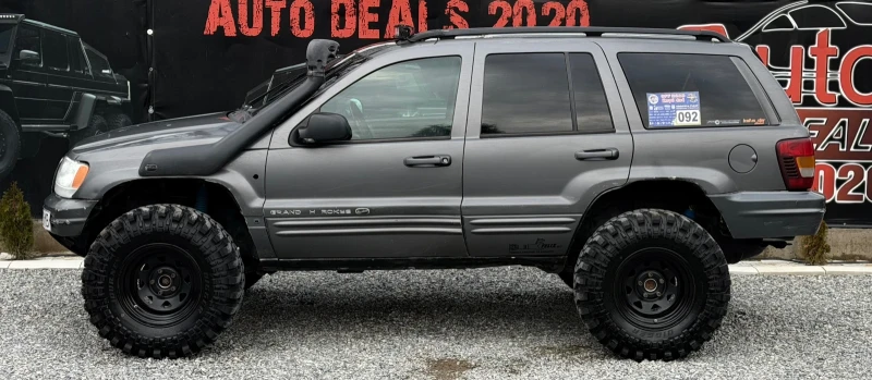 Jeep Grand cherokee 4.7HO* QUADRA DRIVE* ГАЗ* ОТЛИЧЕН* СОБСТВЕН ЛИЗИНГ, снимка 4 - Автомобили и джипове - 51396700