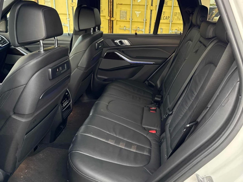 BMW X5 40i Xdrive (Carfax), снимка 8 - Автомобили и джипове - 52296478