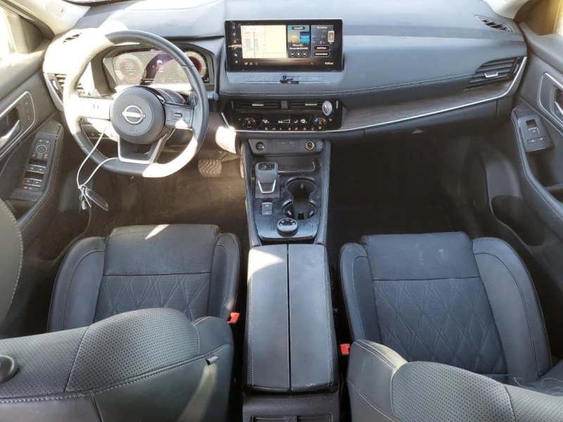 Nissan Rogue PLATINUM, снимка 8 - Автомобили и джипове - 52493716