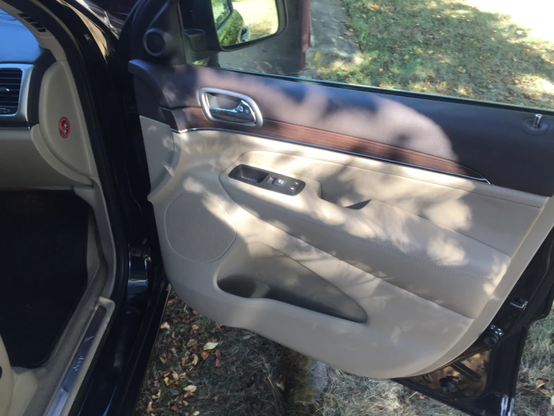 Jeep Grand cherokee, снимка 14 - Автомобили и джипове - 52664918