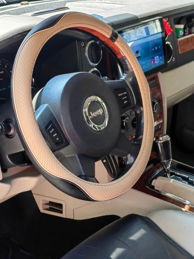 Jeep Commander, снимка 3 - Автомобили и джипове - 53157921