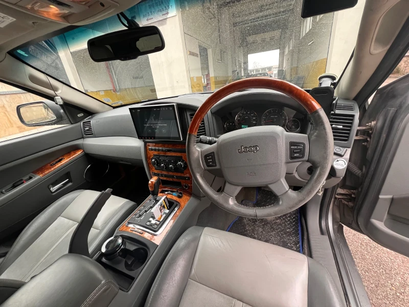 Jeep Grand cherokee 5.7 hemi overland, снимка 9 - Автомобили и джипове - 53209114
