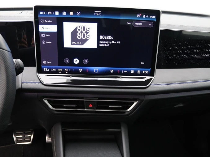 VW Tiguan 1.5 TFSIe = R-Line = Гаранция, снимка 8 - Автомобили и джипове - 52836725